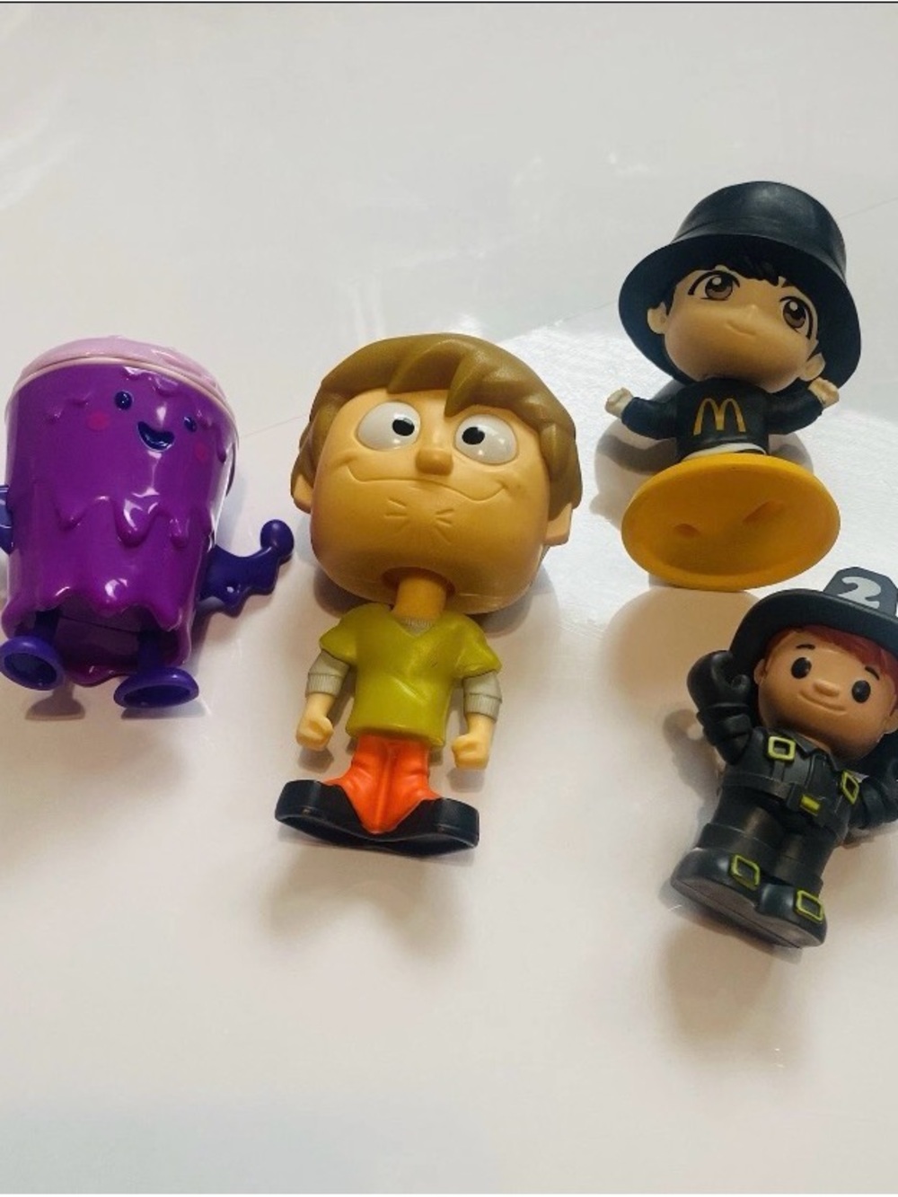 Wendy’s, Macdonald and Other 2 Figures Set of 4